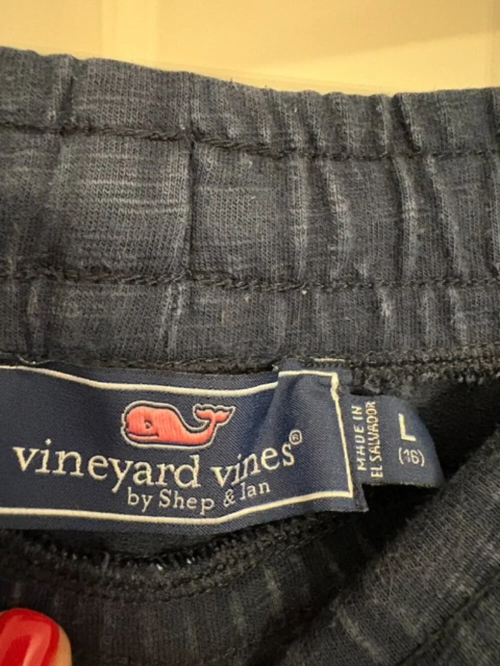 Vineyard Vines excellent vineyard